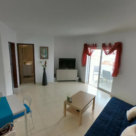 Apartment Feliz شقة